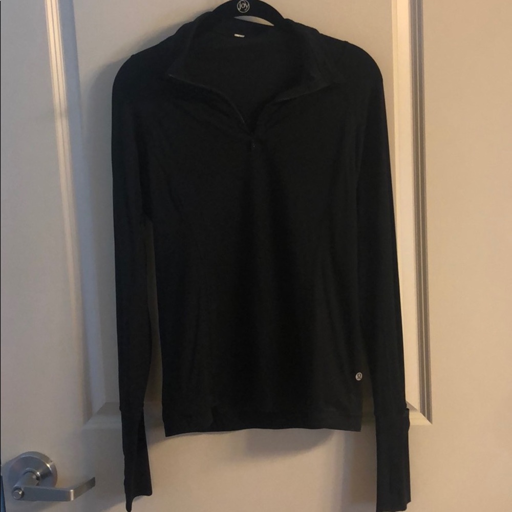 Lululemon black 1/4 zip sz 8